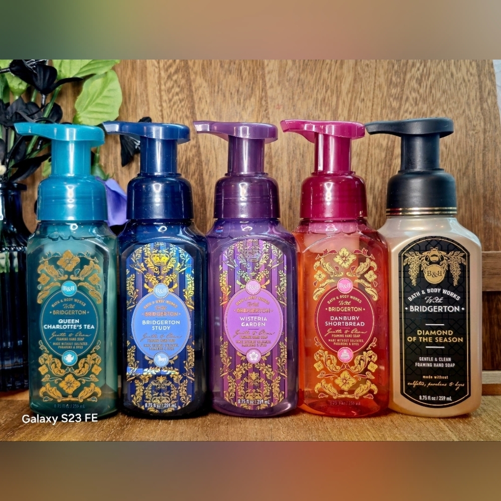 Bath & Body Works 5-Pc Bridgerton Foaming Hand Soap Collection  (COMPLET…